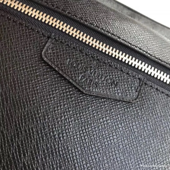 FS CHEAP Louis Vuitton OUTDOOR PM MESSENGER 0815